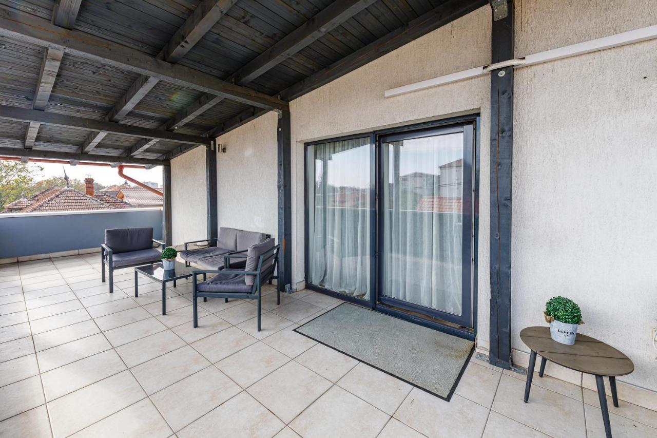 Apartament De Lux Cu Terasa Apartment Timisoara Exterior photo